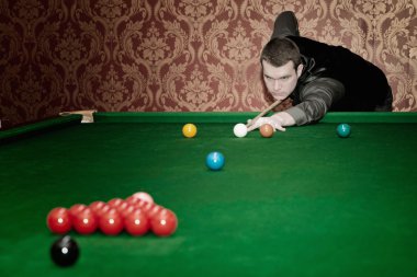 Profesyonel snooker oyuncusu