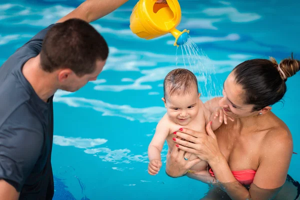 Instructor with baby boy and his mother playing — Stock Photo, Image