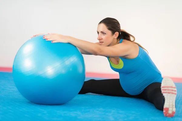 EJERCICIO DE MUJERES PREGNANTES — Foto de Stock