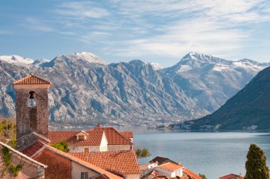 Kotor Körfezi'nin panoramik görünüm
