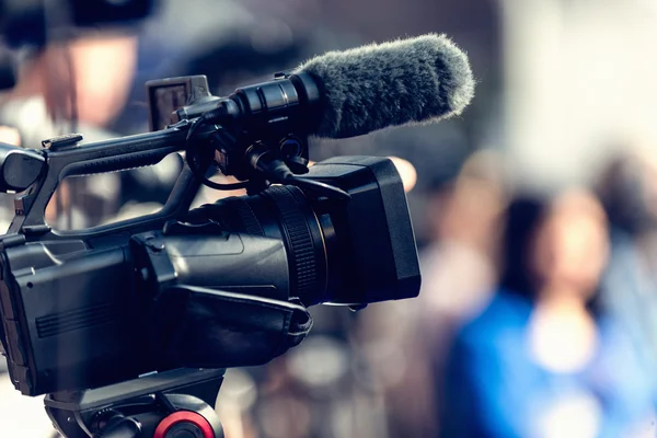 Camera record press conference — Stock Photo, Image