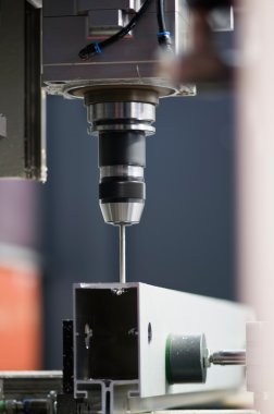 Hassas matkap otomatik