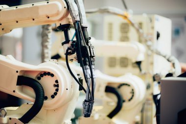 Robot kaynak yakın çekim