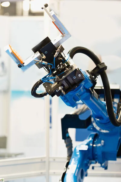 Industrial robot arm — Stock Photo, Image