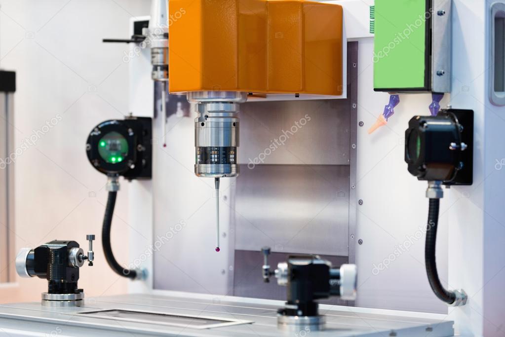 Optical probe in manufacturing process