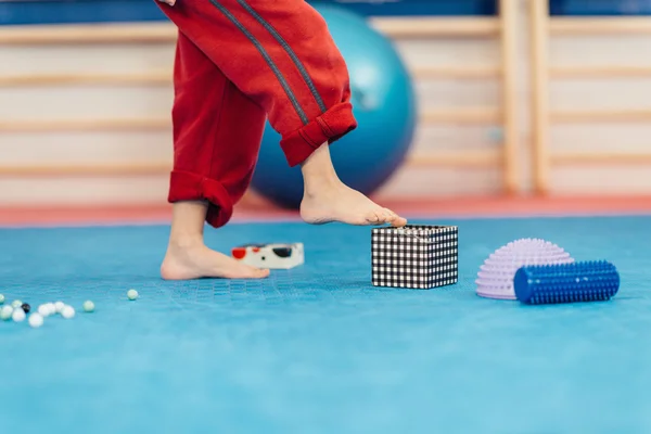 Platta fötter sjukgymnastik — Stockfoto
