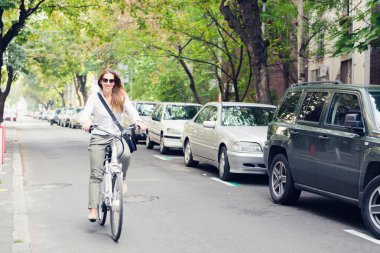 kadın binicilik Elektrikli bisiklet 