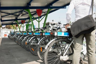 e-bike Bisiklet paylaşım sistemi