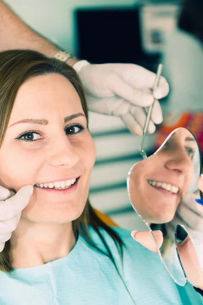 Dental nöjd kund — Stockfoto