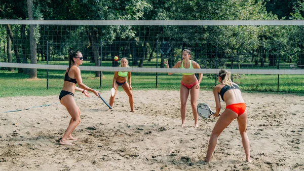 Beach Tennis Παίκτες Στο Net — Φωτογραφία Αρχείου