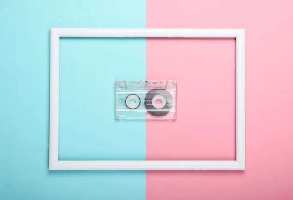 Cassete Áudio Fundo Pastel Azul Rosa Com Moldura Branca Tiro — Fotografia de Stock