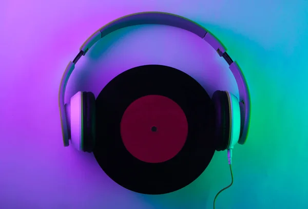 Cuffie Stereo Con Disco Vinile Neon Luce Olografica Bagliore Viola — Foto Stock