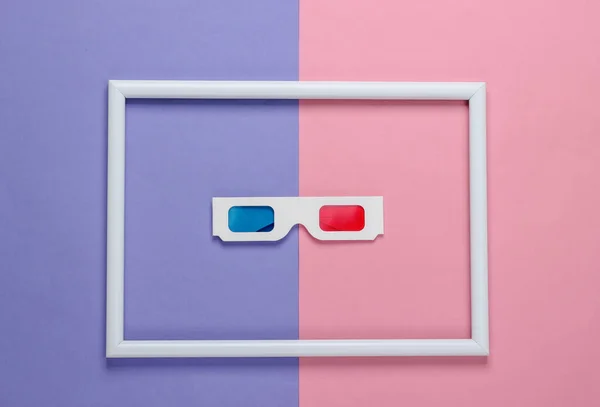 Lerin Kağıt Stereo Gözlükleri Renkli Arka Planda Beyaz Çerçeveli Kırmızı — Stok fotoğraf