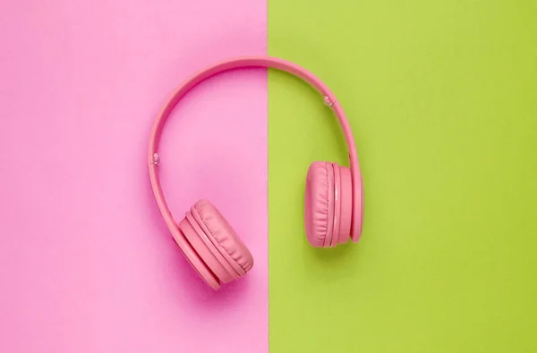 Nowoczesne Słuchawki Blue Wireless Ear Różowo Zielonym Tle Minimalizm Widok — Zdjęcie stockowe