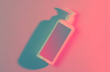 Neon pembe ışık. Retro tarzı 80 'ler, minimalizm