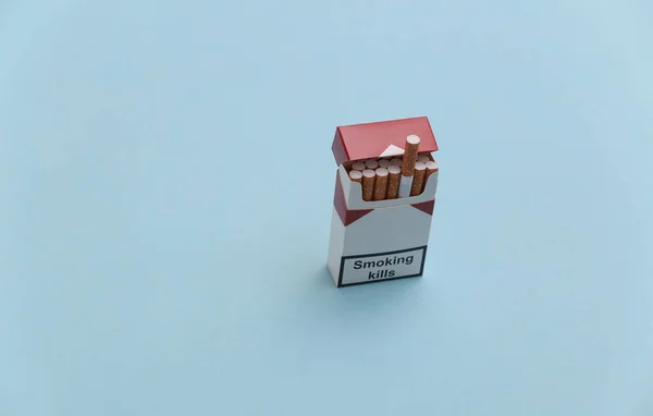 Pack Cigarettes Sur Fond Bleu Fumer Tue — Photo