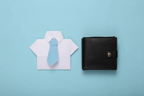 Peněženka Origami Košile Kravatou Modrém Pozadí — Stock fotografie