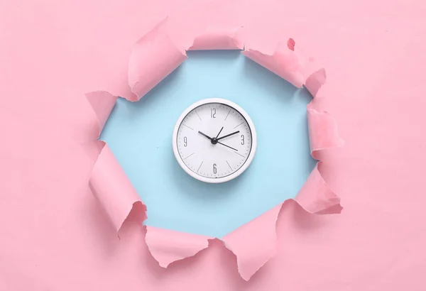 Clock Torn Hole Blue Pink Pastel Background Business Concept Pastel — Zdjęcie stockowe
