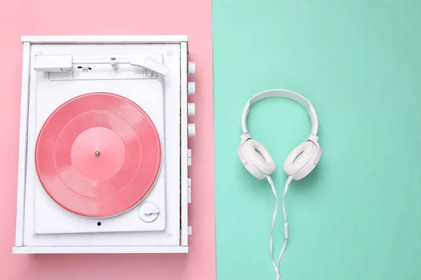 Plattenspieler Und Stereo Kopfhörer Auf Rosa Blauem Pastellhintergrund Soundtechnologie Für — Stockfoto