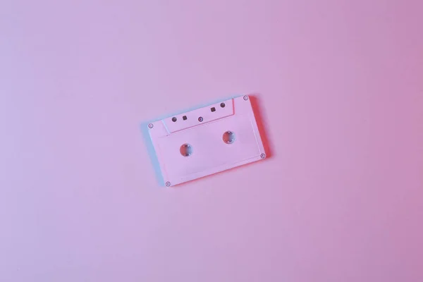 Vit Ljudkassett Rosa Blått Neonljus Minimalism Musik Koncept — Stockfoto