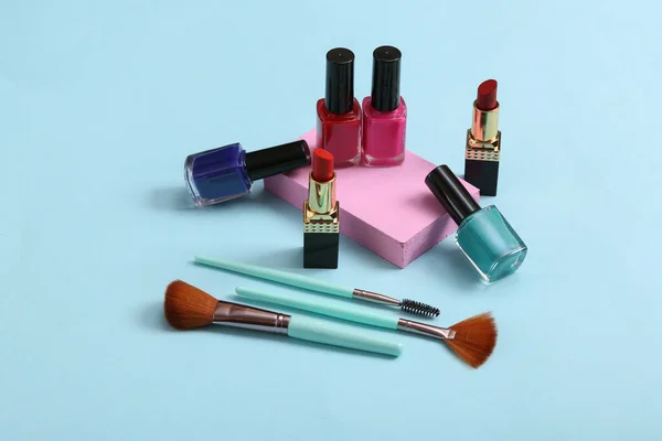 Minimalistic Beauty Scene Showcase Bottles Nail Polish Makeup Brush Lipstick — Stock Photo, Image