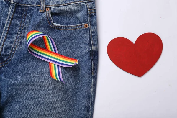 Jeans Met Lgbt Regenboog Lint Trots Tape Symbool Hart Liefde — Stockfoto