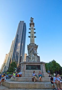 New York manzarası ve insanlar