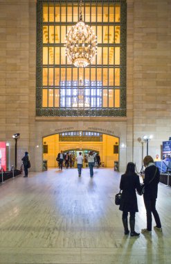 New York manzarası ve insanlar