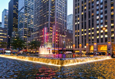 New York manzarası ve insanlar