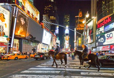 New York manzarası ve insanlar