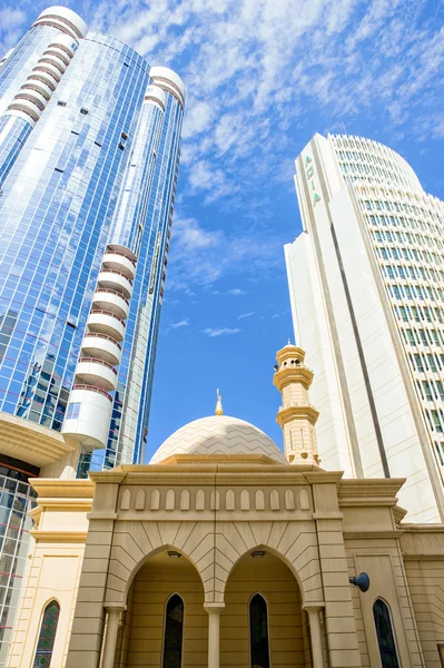 Abu Dhabi architektúrák — Stock Fotó