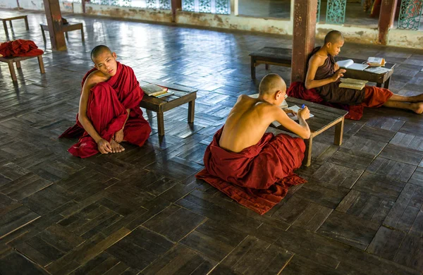 Myanmar Los lugares religiosos — Foto de Stock