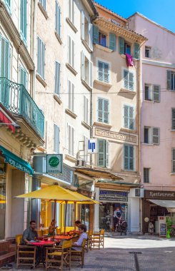 Toulon yerleştirilmiş