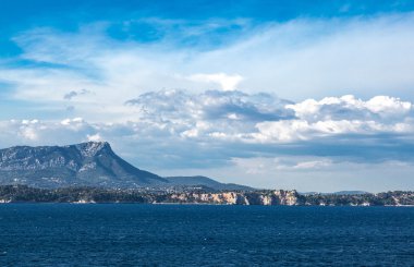 Toulon yerleştirilmiş