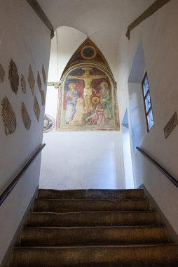 Volterra, İtalya - 5 Temmuz 2018: Dei Priori Sarayı 'nın ana girişi