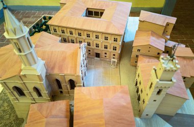 Pienza, İtalya - 19 Eylül 2019: Diocesan Müzesi 'ndeki Pio II meydanının ahşap bir modeli