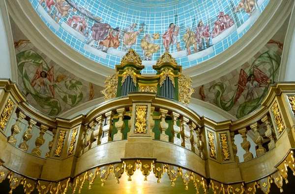 Краков Польша Декабря 2017 Золотой Орган Церкви Адальберта Главной Рыночной — стоковое фото