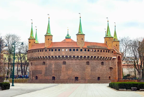 Kraków Polska Grudnia 2017 Barbakan Okrągłe Fortyfikacje Wieku — Zdjęcie stockowe