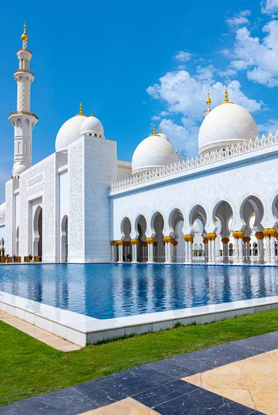 Abu Dhabi Emirados Árabes Unidos Grande Mesquita Sheick Zayed Vista — Fotografia de Stock