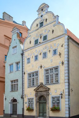 Riga, Letonya, Eski kasabadaki eski Üç Kardeş evleri
