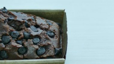 Kağıt çikolatalı kek