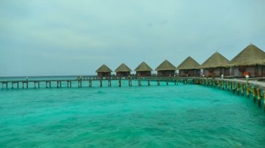 Güzel Maldivler ada okyanus ile