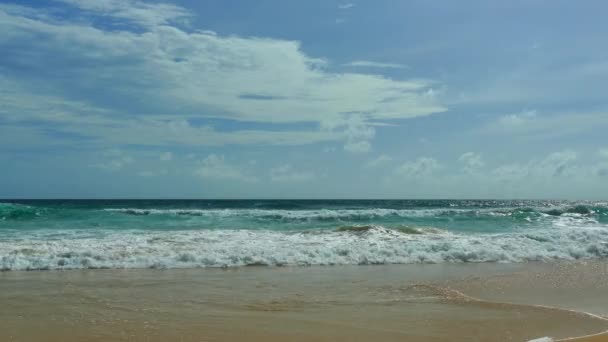 Hermosa isla de Maldivas con océano — Vídeos de Stock