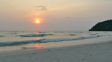 Plaj ve deniz on Sunset