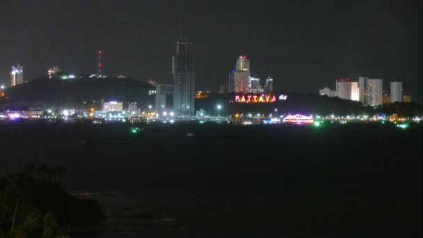 Pattaya ciudad en Tailandia por la noche — Vídeo de stock