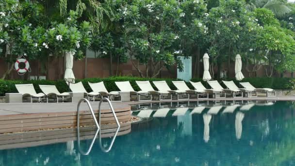 piscine à l'hôtel