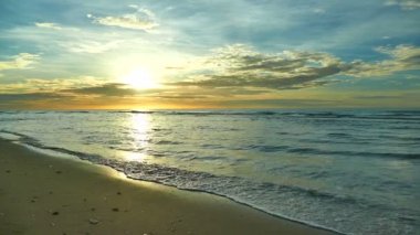 Plaj ve deniz on Sunset