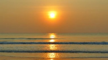 Plaj ve deniz on Sunset