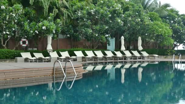 piscine à l'hôtel