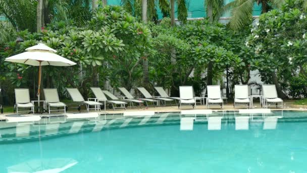 piscine à l'hôtel